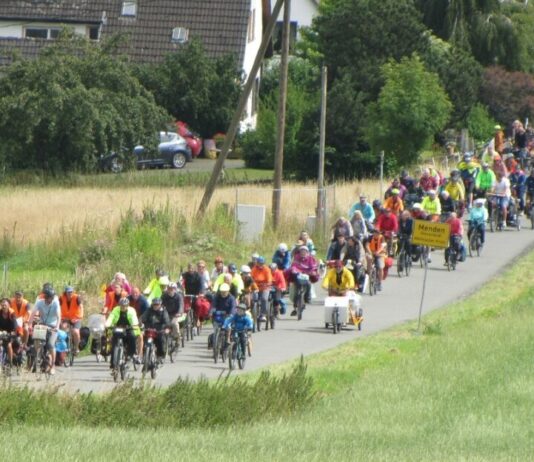 Bundesweite Fahrraddemo „Tour de Natur“ besucht Konfliktorte in und um Gießen – Anlagenring und B49-Neubau als Beispiele fataler Verkehrspolitik