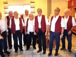 “Harmonies” feiern 50jähriges Jubiläum und beenden damit ihre musikalischen Aktivitäten nach der Botschaft aus Prediger 3,1: “Alles hat seine Zeit”