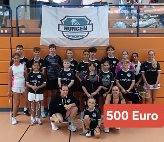 Volksbank Mittelhessen spendet der Badmintonjugend