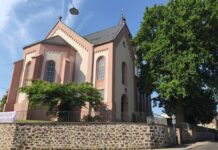 Pilgern auf den Wegen eines Pfarrers im Laufe von 60 Jahren