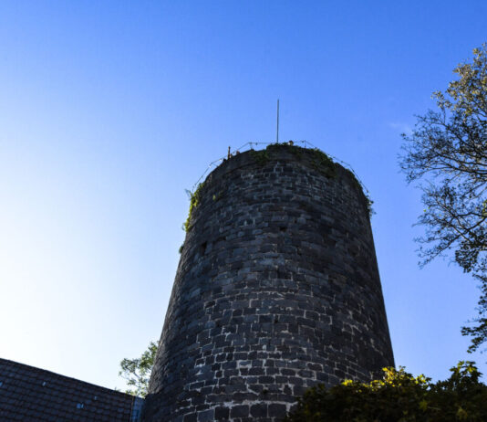 Nach Jahren wieder offen: Burg Nordeck lud auf ihren Turm ein