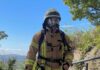 Feuerwehrmann Till Heller erstürmt in voller Montur die Burg Gleiberg