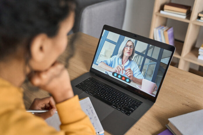 AGS-Video-Call-AdobeStock_435884898-insta_photos