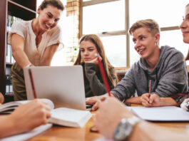 Wege in den Schuldienst: Online-Veranstaltung zur Berufswelt Lehrer