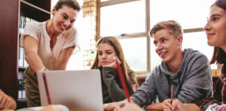 Wege in den Schuldienst: Online-Veranstaltung zur Berufswelt Lehrer