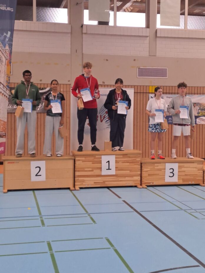 Mixed U19