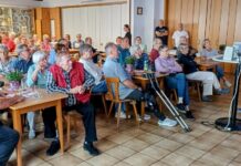 „Schockanrufe und Enkeltrick“ Trickbetrüger beklauen ältere Menschen auf verschiedene Weise Vortrag beim VdK Holzheim/Dorf-Güll