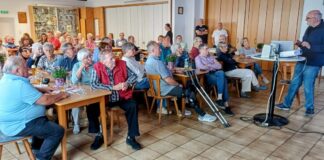 „Schockanrufe und Enkeltrick“ Trickbetrüger beklauen ältere Menschen auf verschiedene Weise Vortrag beim VdK Holzheim/Dorf-Güll